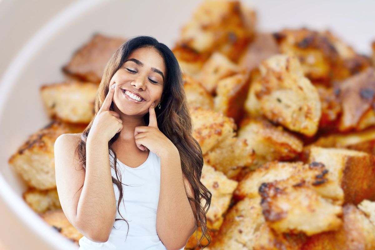 crostini di pane e donna che gusta qualcosa di buono